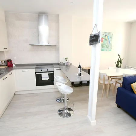 Apartamento El Rincon De La Merced 1 Con Terraza Y Aire Acondicionado *